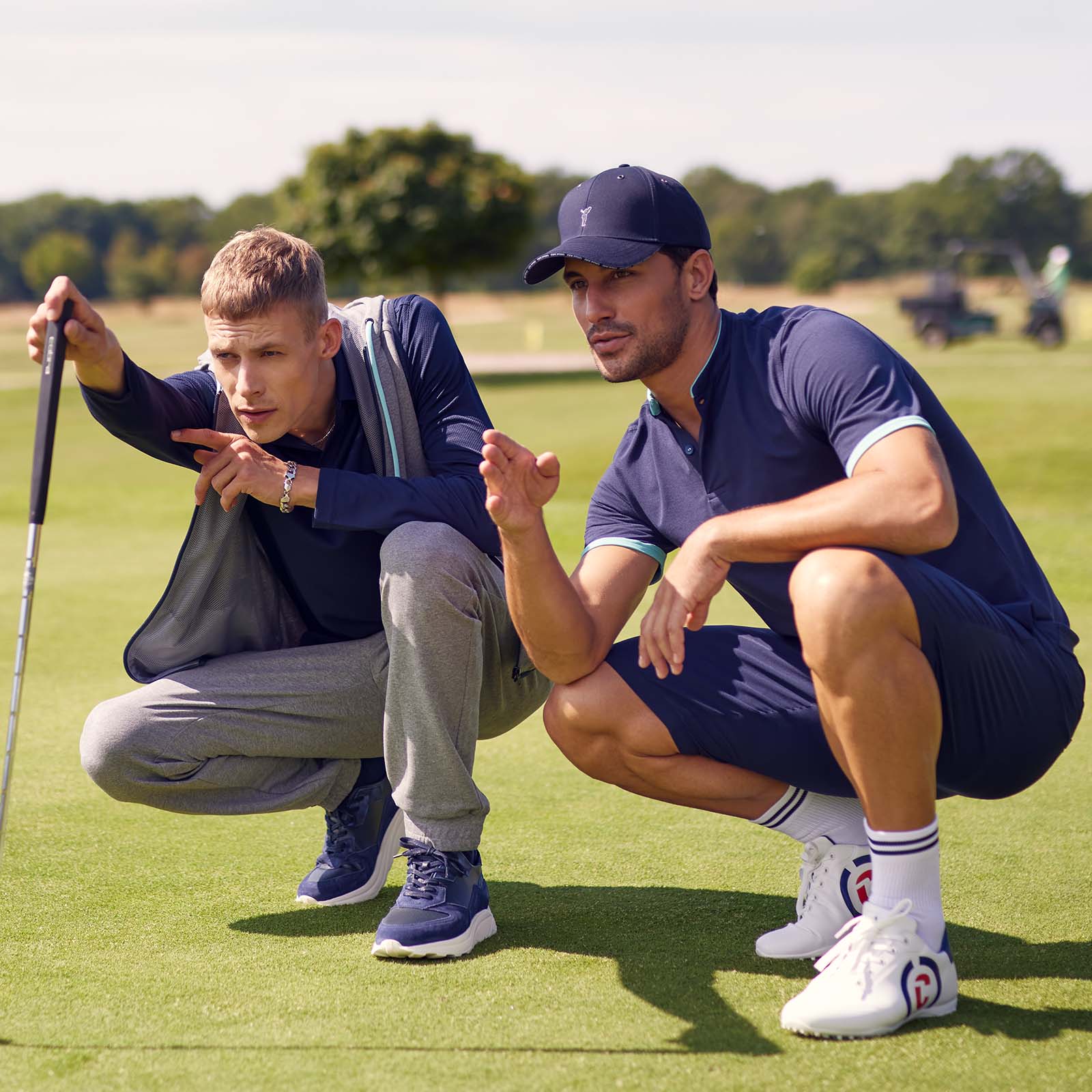 Polo de golf à manches courtes pour hommes avec col montant à la mode
