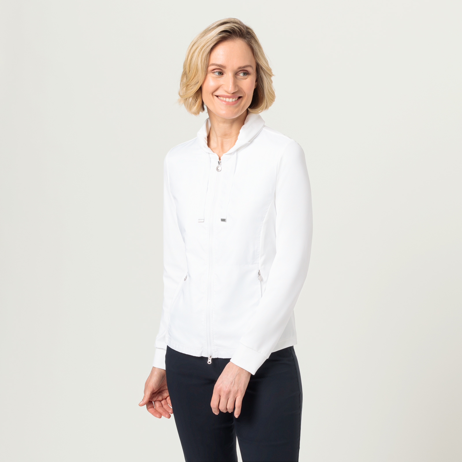 Ladies' golf jacket with extra-stretch comfort in regular fit